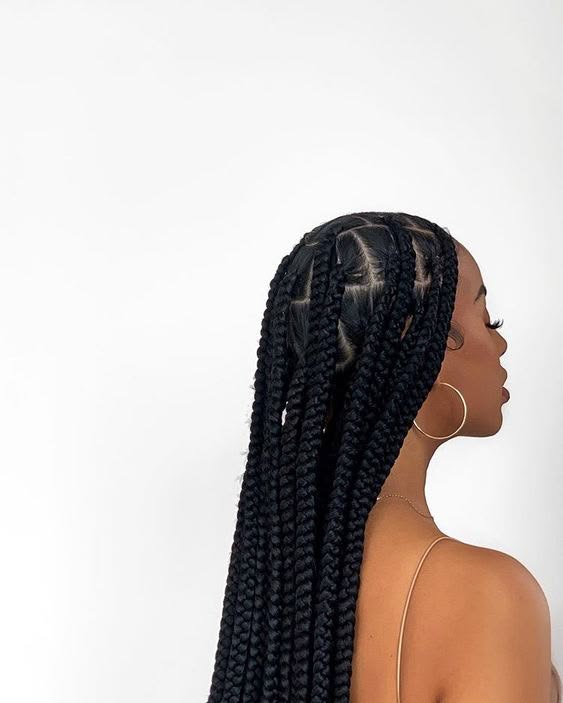 Jumbo Knotless Braids