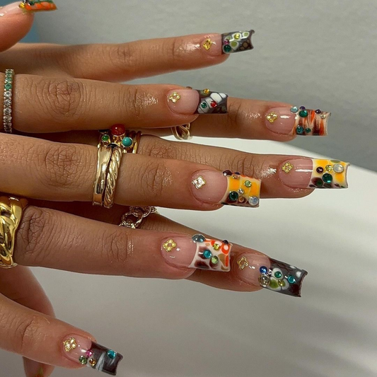 Charms – Per Charm Karim Salon & Spa
